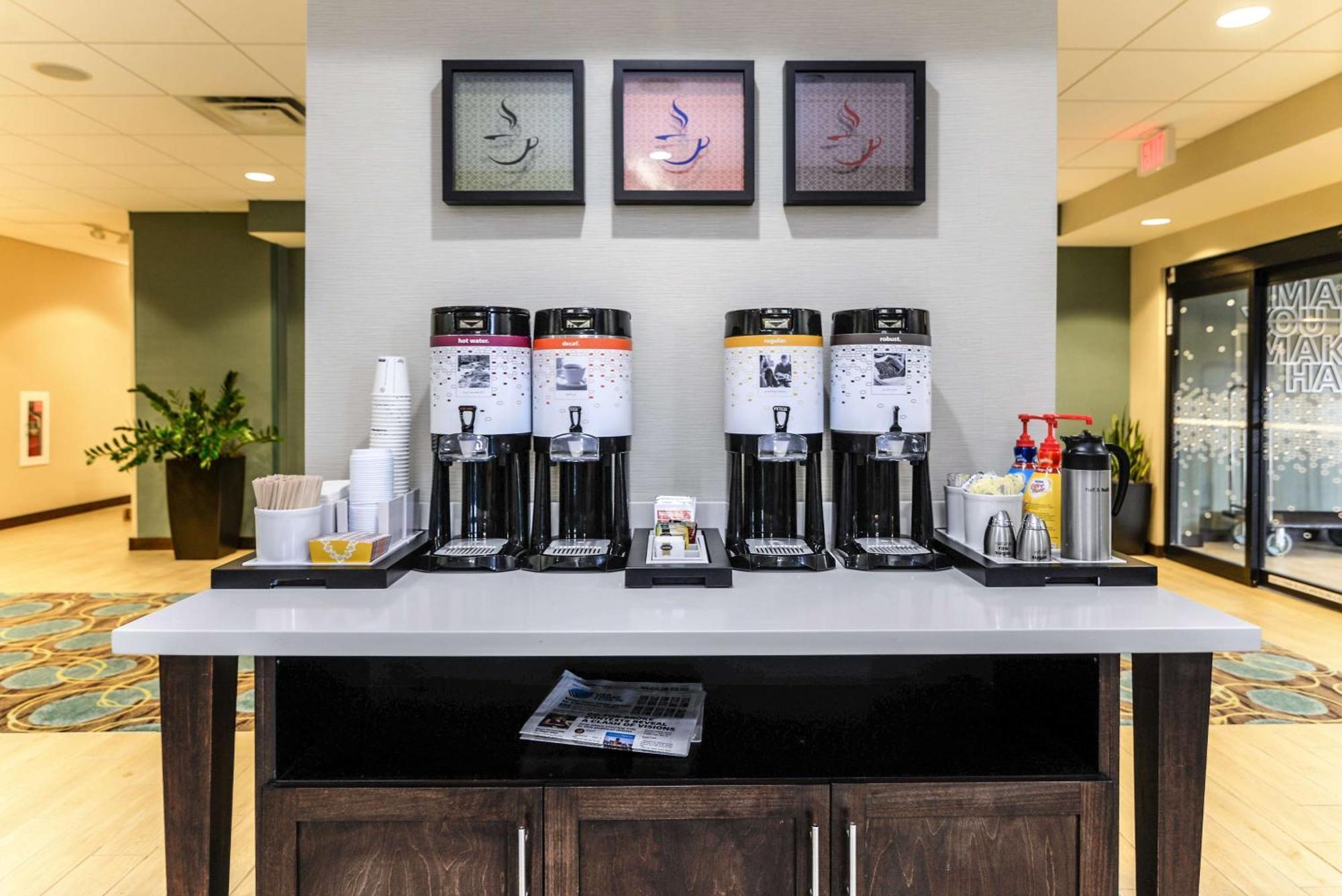 Hampton Inn Brighton Mi Kültér fotó