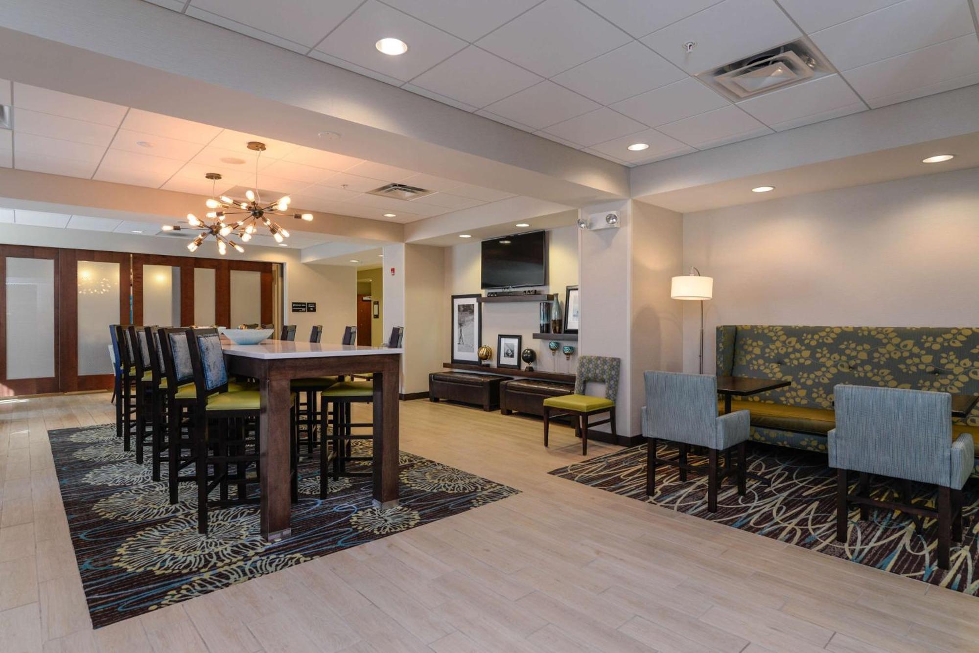 Hampton Inn Brighton Mi Kültér fotó