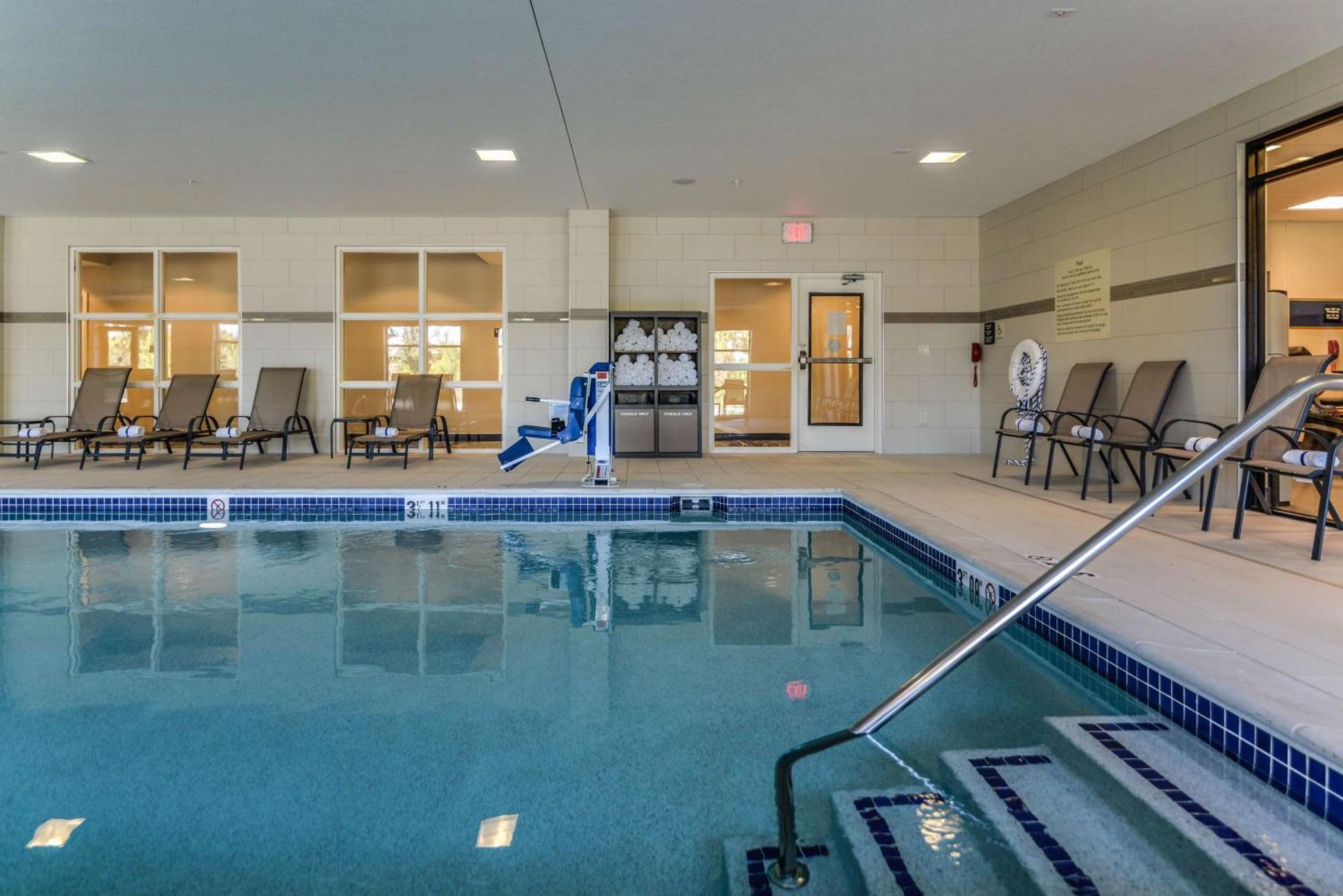Hampton Inn Brighton Mi Kültér fotó